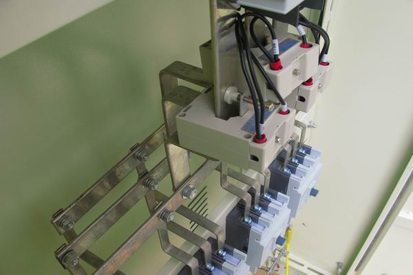 南康配电柜-应急照明配电柜使用对工作人员的具